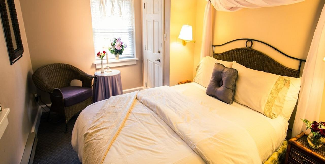 The French Manor Inn & Spa Newfoundland Экстерьер фото